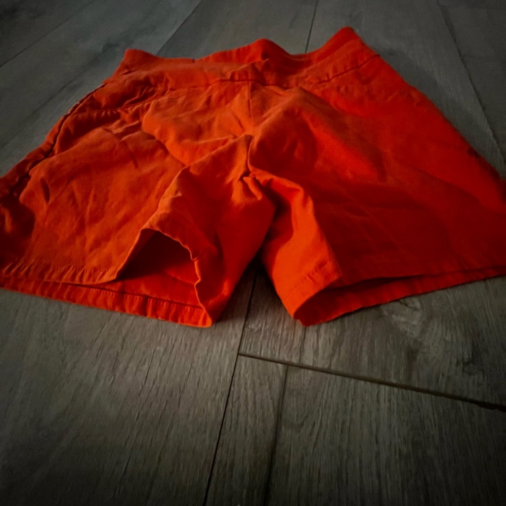 Versona Orange Women's Shorts